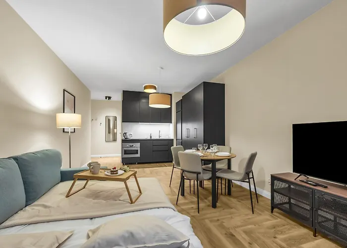 Konopacka - 7th Floor, Trams Nearby - By Rentujemy