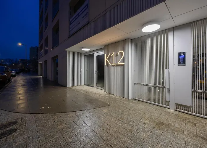 Konopacka - 7th Floor, Trams Nearby - By Rentujemy Варшава