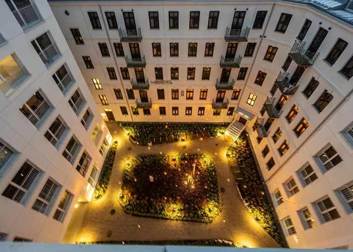 Konopacka - 7th Floor, Trams Nearby - By Rentujemy *