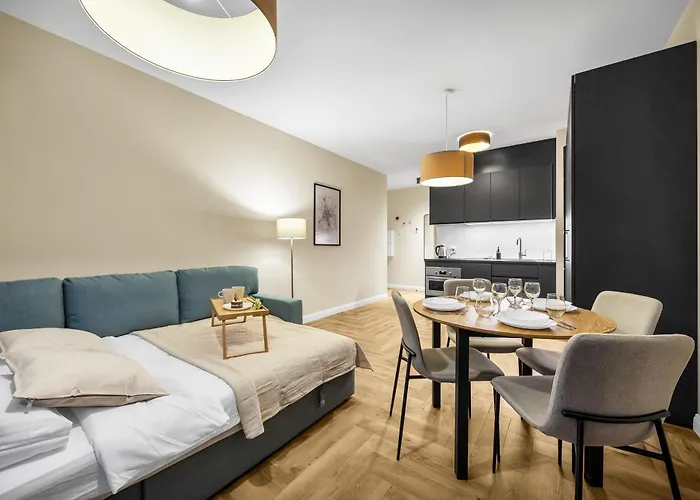 Konopacka - 7th Floor, Trams Nearby - By Rentujemy Apartment *