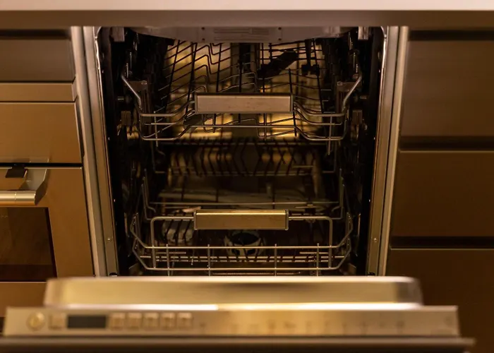 Konopacka - 7th Floor, Trams Nearby - By Rentujemy *