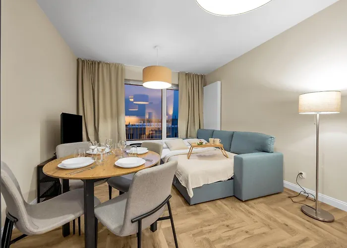 Konopacka - 7th Floor, Trams Nearby - By Rentujemy *